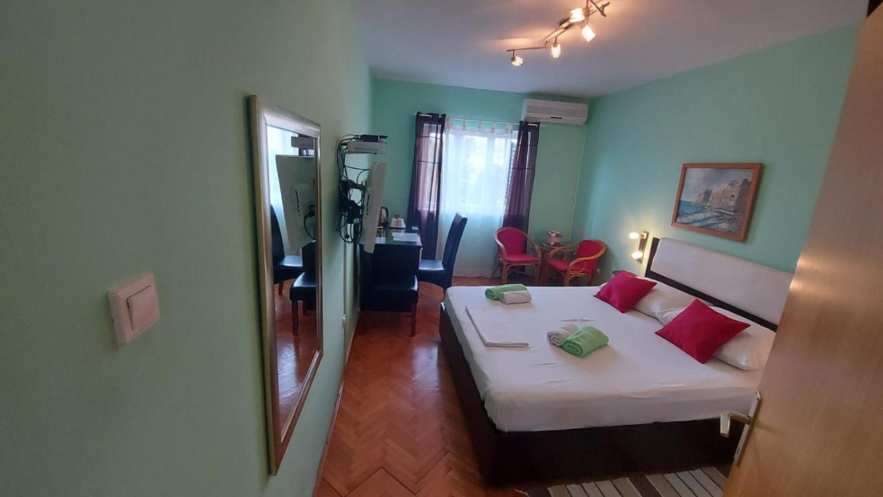 House Lanterna Pag Hotell Pag Town Rum bild